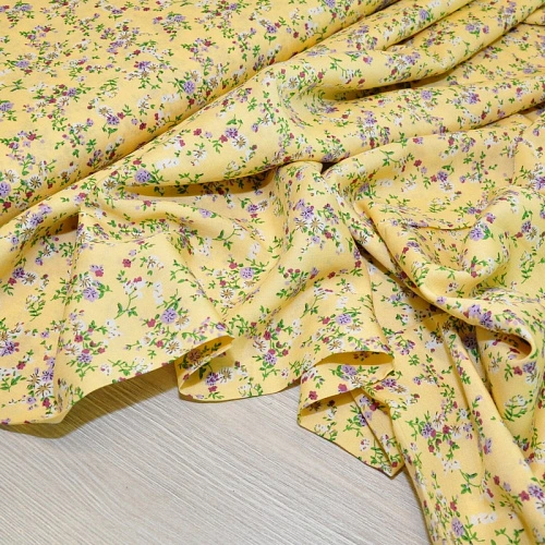 Штапель принт "Мелкий цветочек на светло-желтом фоне"