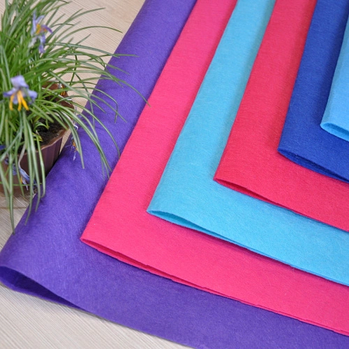 Фетр рулонный 1мм (голубой)