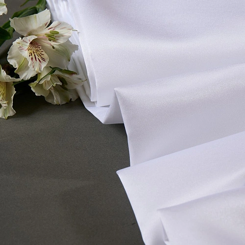 Атлас свадебный, белый