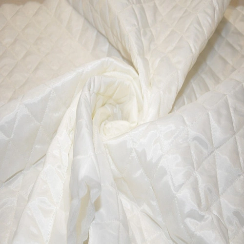 Подкладка стеганая на синтепоне (молочный)