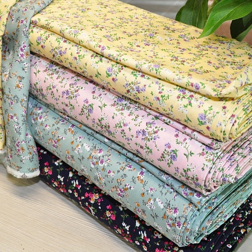 Штапель принт "Мелкий цветочек на светло-желтом фоне"