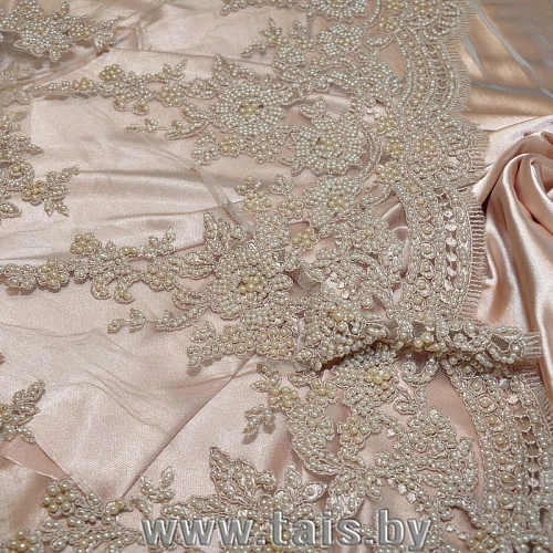 Вышивка на сетке с биссером (светло-бежевый)