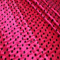 Атлас тонкий принт (малиновый фон черный горох 1см)