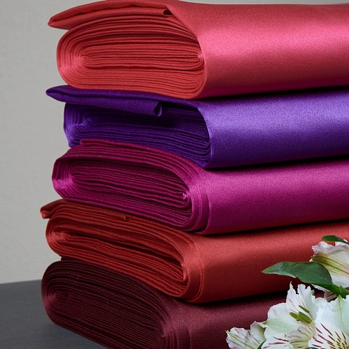 Атлас свадебный, красный