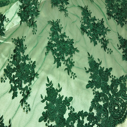 Вышивка на сетке  (изумруд)